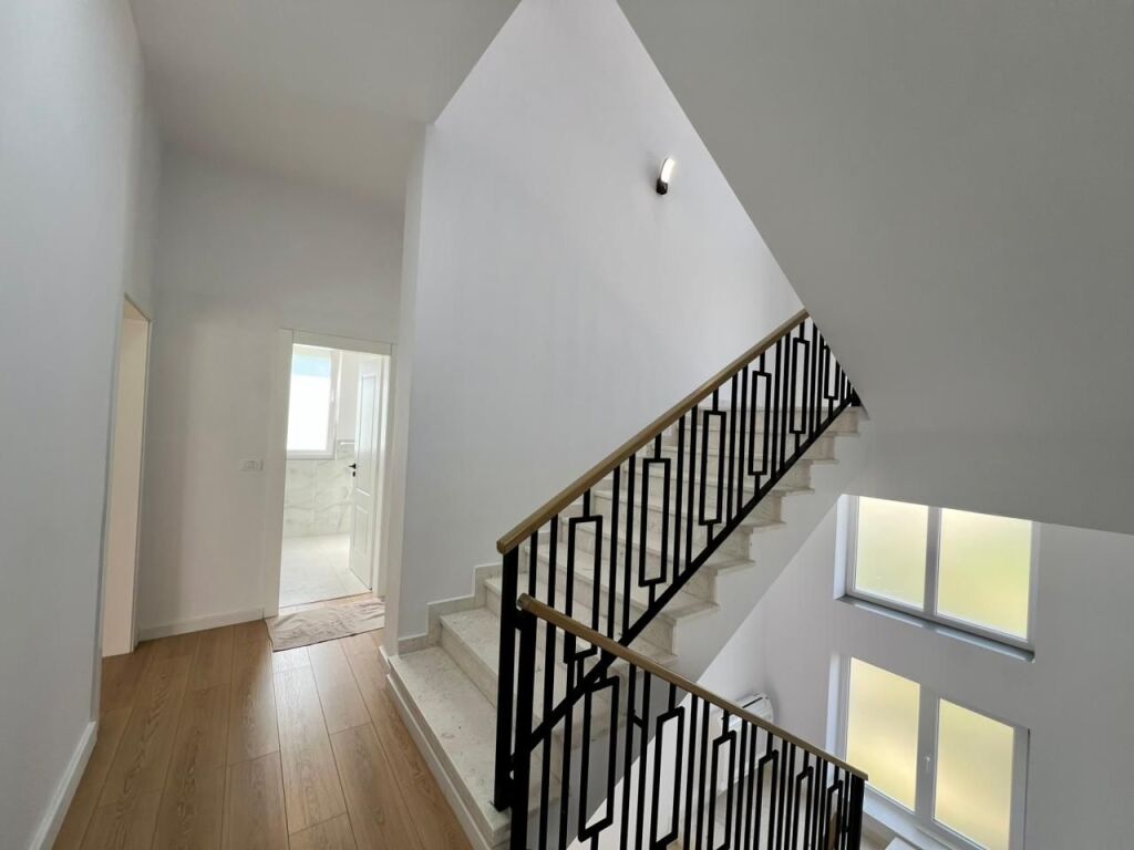 Affittasi villa su 3 piani, “Residenza Vilat Lule”, Mjull Bathore