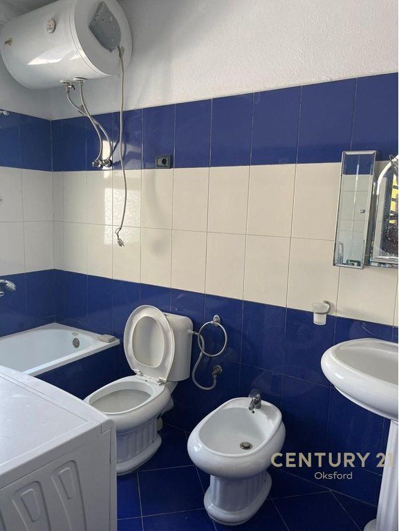 APPARTAMENTO IN AFFITTO 2+1 CON POSTO AUTO VICINO ALL'EX DOGANA 450 € /Mese Sup. Totale 130m2
