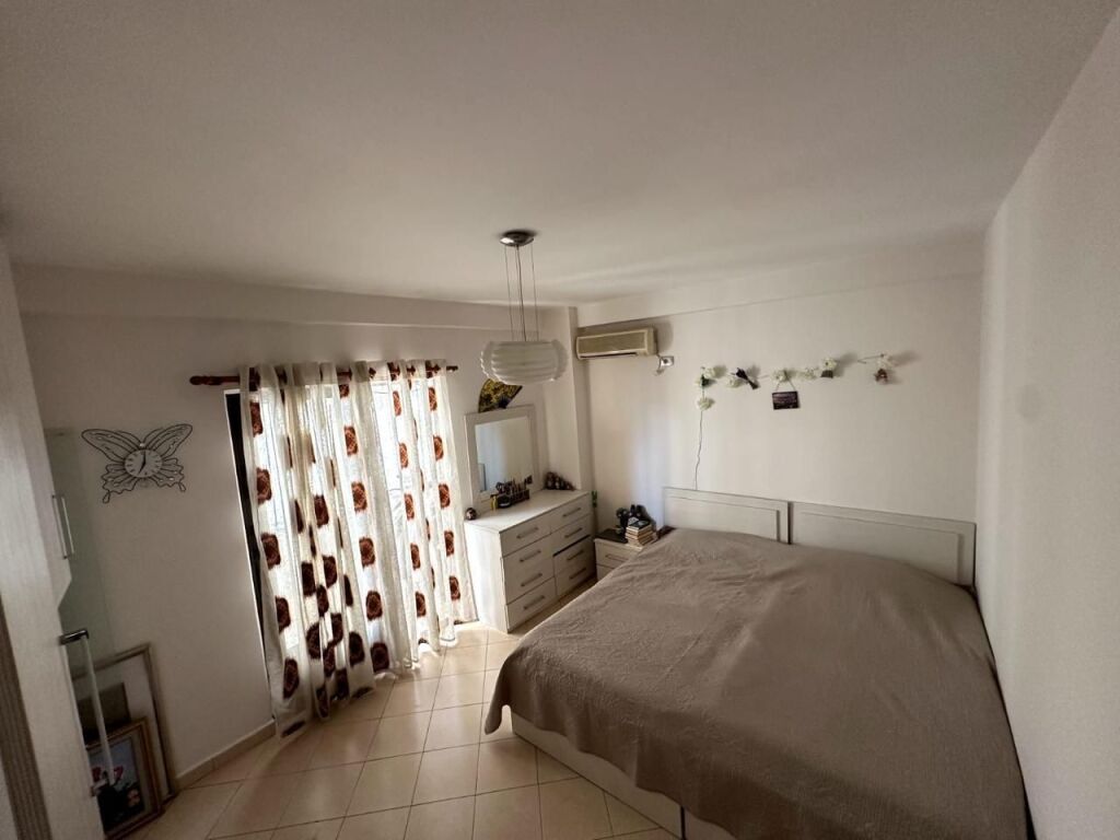 Appartamento 2+1 In Affitto A Porcelan, Tirana Dietro U.E.T 500 € /Mese