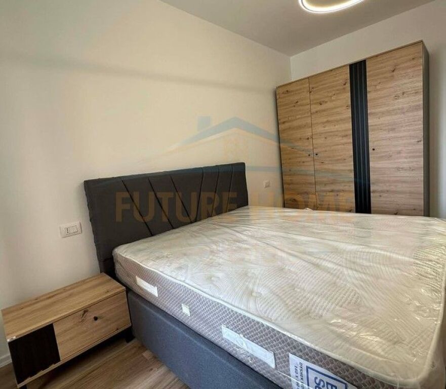 Qera, Apartament 2+1+2 + Post Parkimi, Unaza e Re