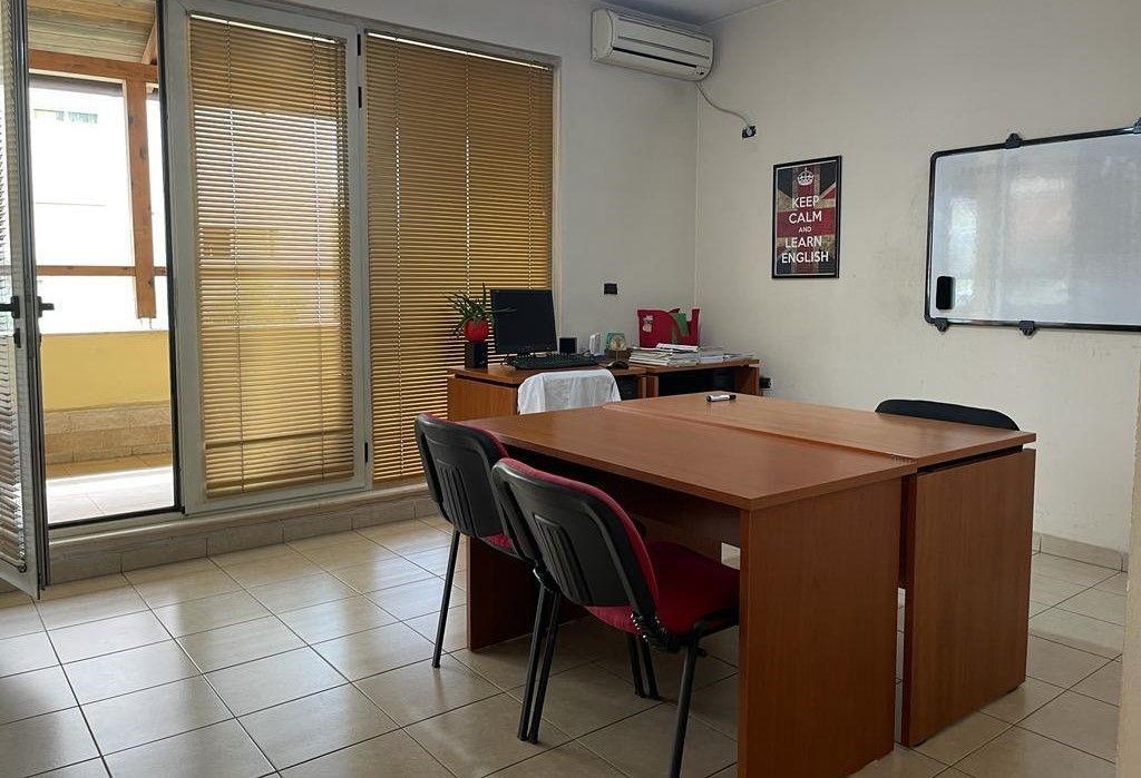 🏢 Zyrë me Qira në Don Bosko