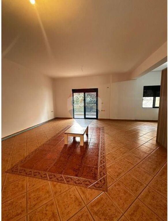 🏡 Apartament 2+1+2 për Shitje – Vlorë