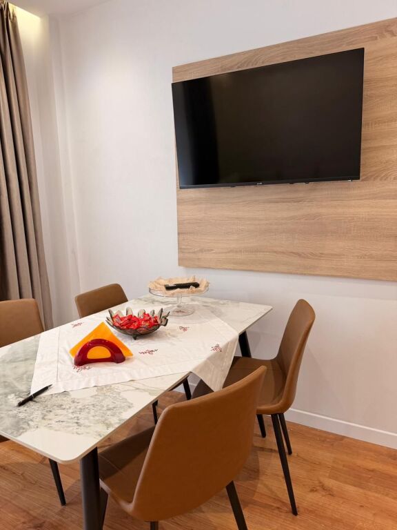 APARTAMENT 1+1 BALLKON -PËR QIRA 🏡