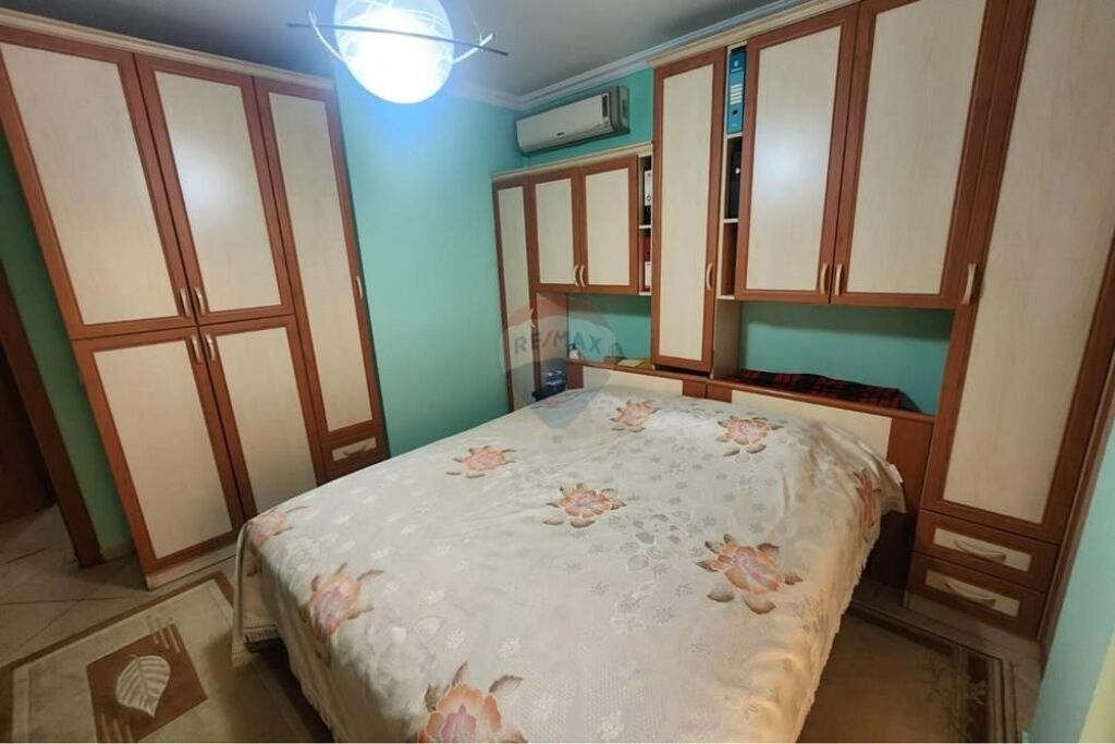 Apartament 3+1+2 ne shitje , Komuna e Parisit