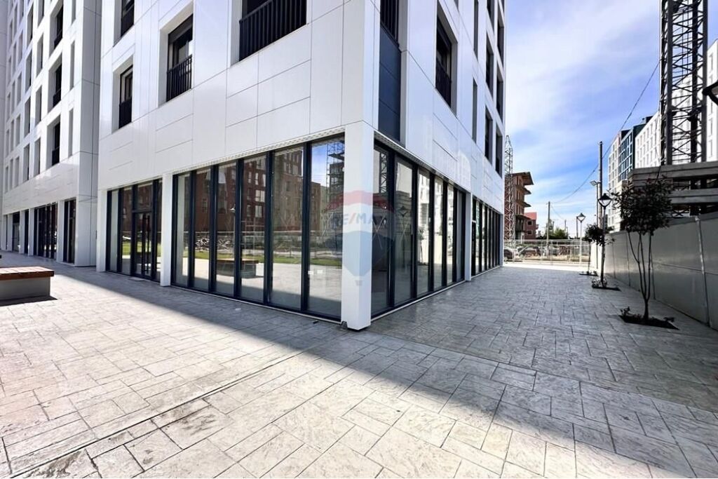 Shop - For Rent - New Boulevard, Tirana