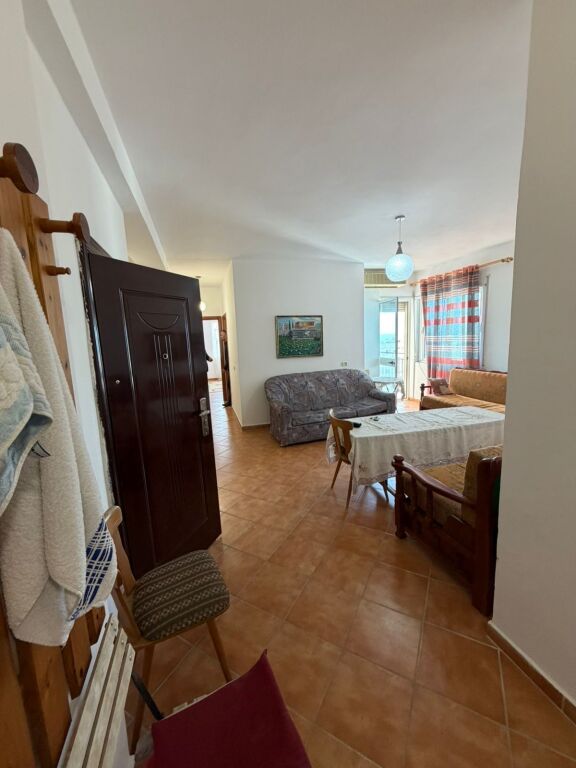 Shitet super apartament me pamje të plotë nga deti! 🌊