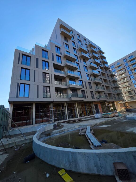 Golden Gate Residence Above the New Maternity For Sale Apartment 2+1+2