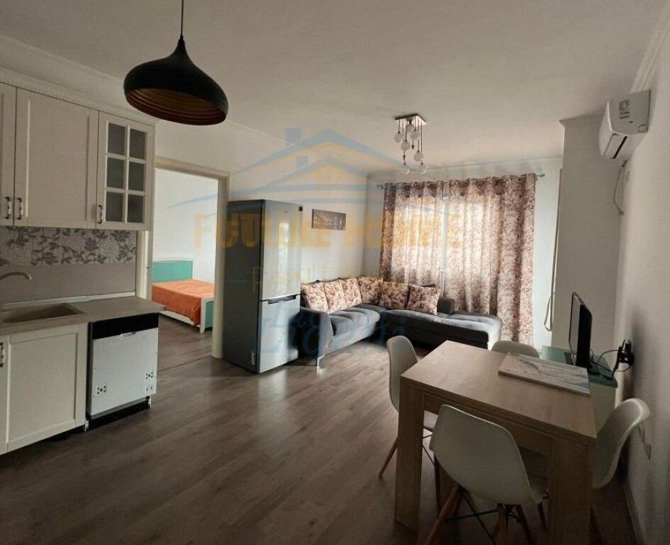 Qera,Apartament 2+1,Unaza E Re, Tirane.