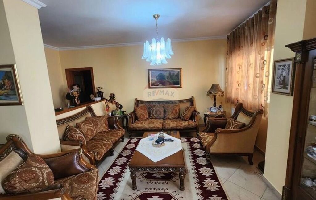 Apartament 2+1+2 per shitje Komuna e Parisit ID: 530601005-259