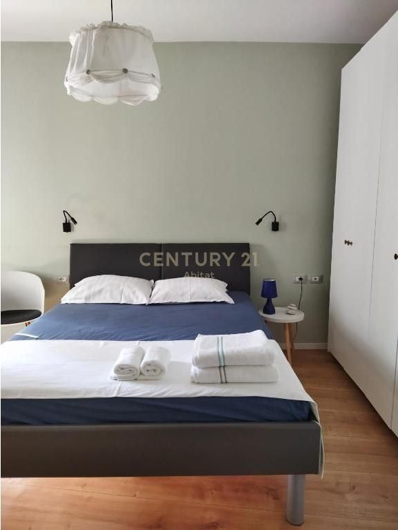 APARTAMENT 1+1 ME QIRA TEK TREGU ELEKTRIK