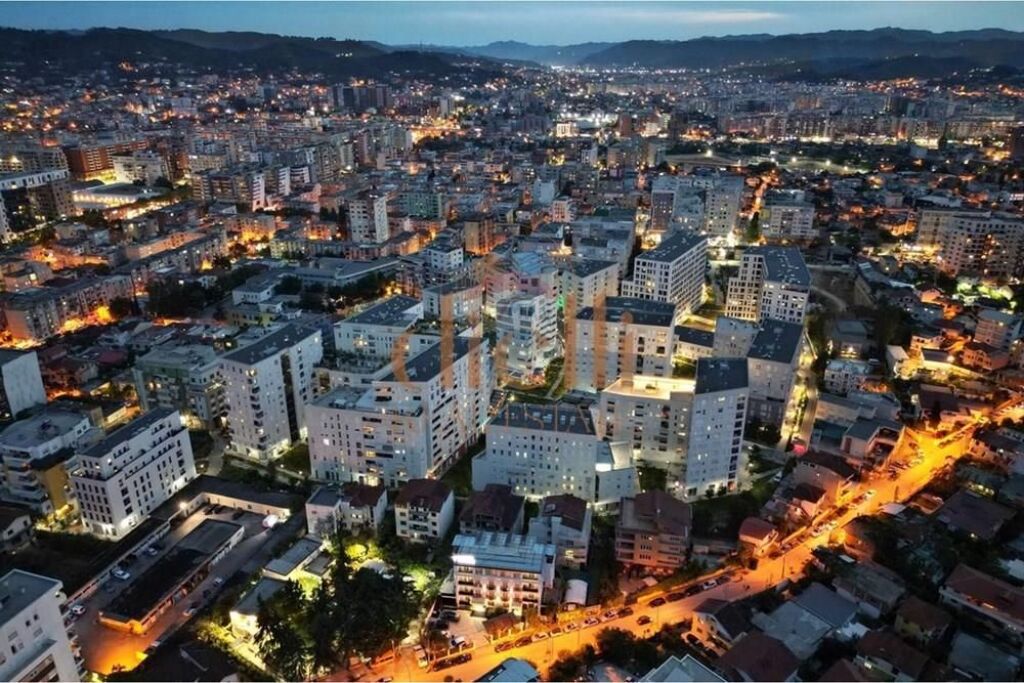 Shop - For Rent - Muhamet Gjollesha Street, Tirana