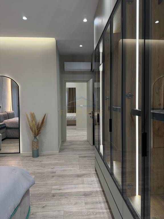 Affitto, Villa su 4 piani, Lago Secco, Tirana