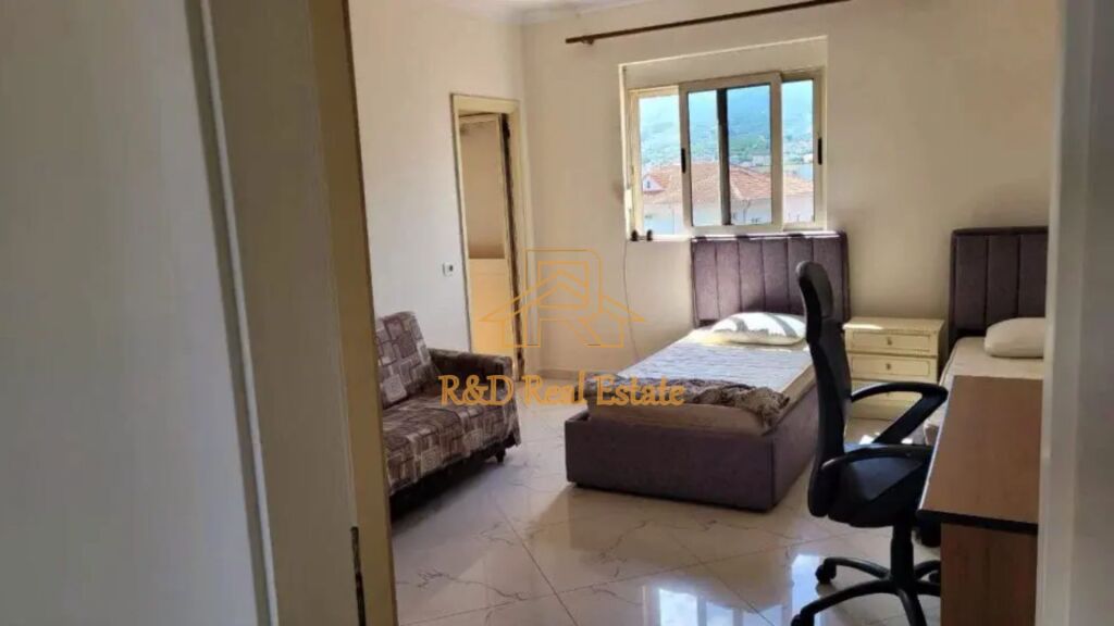 🏡 JEPET ME QERA APARTAMENT 3+1+3 – Kodra e Priftit