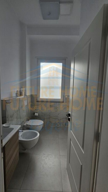Affitto Villa su 3 piani, Residenza Lule Mjull Bathore 2500€