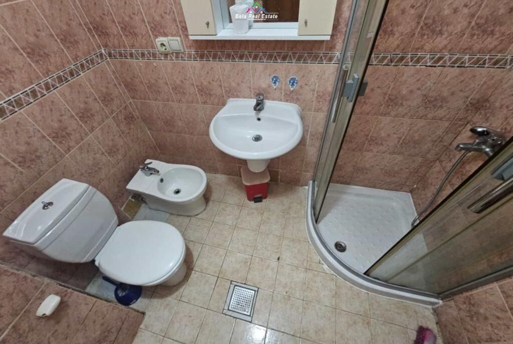 Apartment For Rent 2+1 at Komuna e Parisit (ID B2201493) Tirane