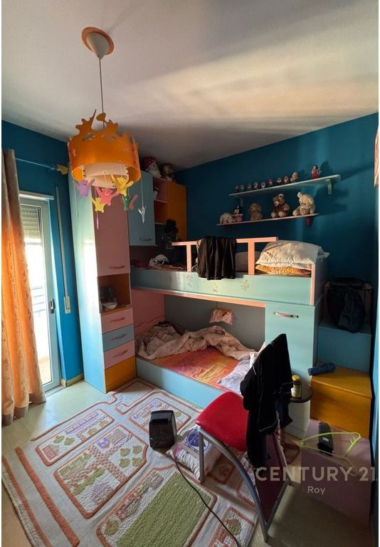SHITET APARTAMENT 3+1+2 NE QENDER , DURRES !