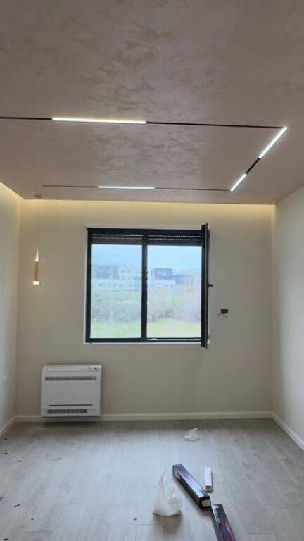 Ufficio &amp; Appartamento- In Affitto - Lago Secco, Tirana