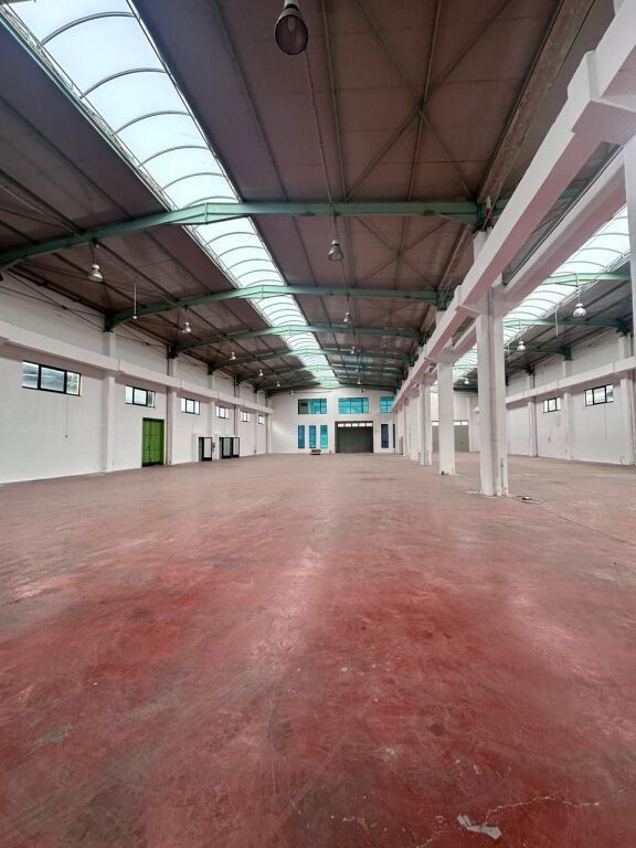 Warehouse for rent Prush