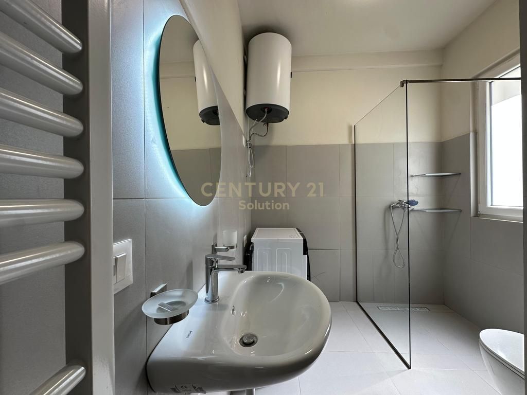 APARTMENT 1+1+ OPTIONAL PARKING AT RIVER RESIDENCE!
