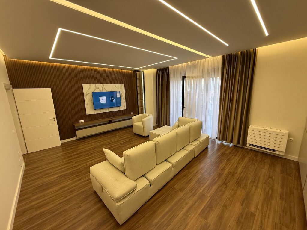 🏡 Affittasi appartamento 2+1+2 + 2 posti auto 📍 Selitë – Kodra e Diellit, una delle zone più tranquille ed esclusive di Tirana