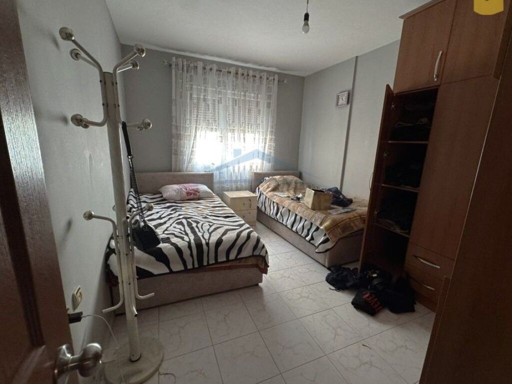 For sale, Apartment 2+1+2, Laprake, Tirane