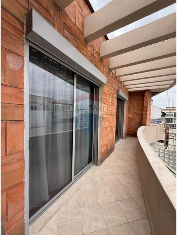 Vendesi appartamento 1+1 Viale Migjeni, Astir