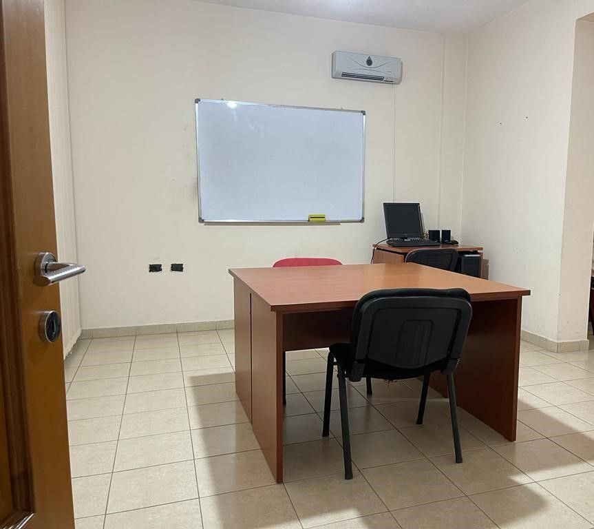 🏢 Zyrë me Qira në Don Bosko