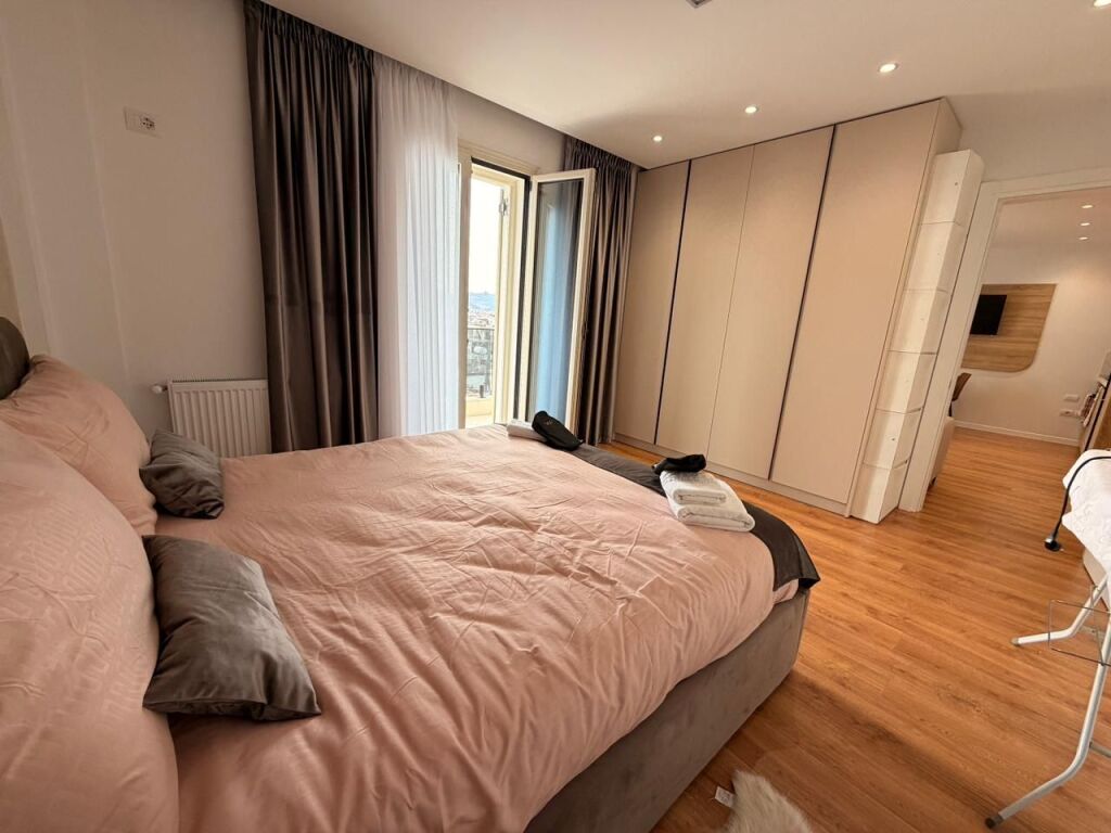 APARTAMENT 1+1 BALLKON -PËR QIRA 🏡