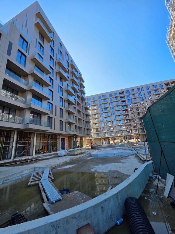Golden Gate Residence Above the New Maternity For Sale Apartment 2+1+2