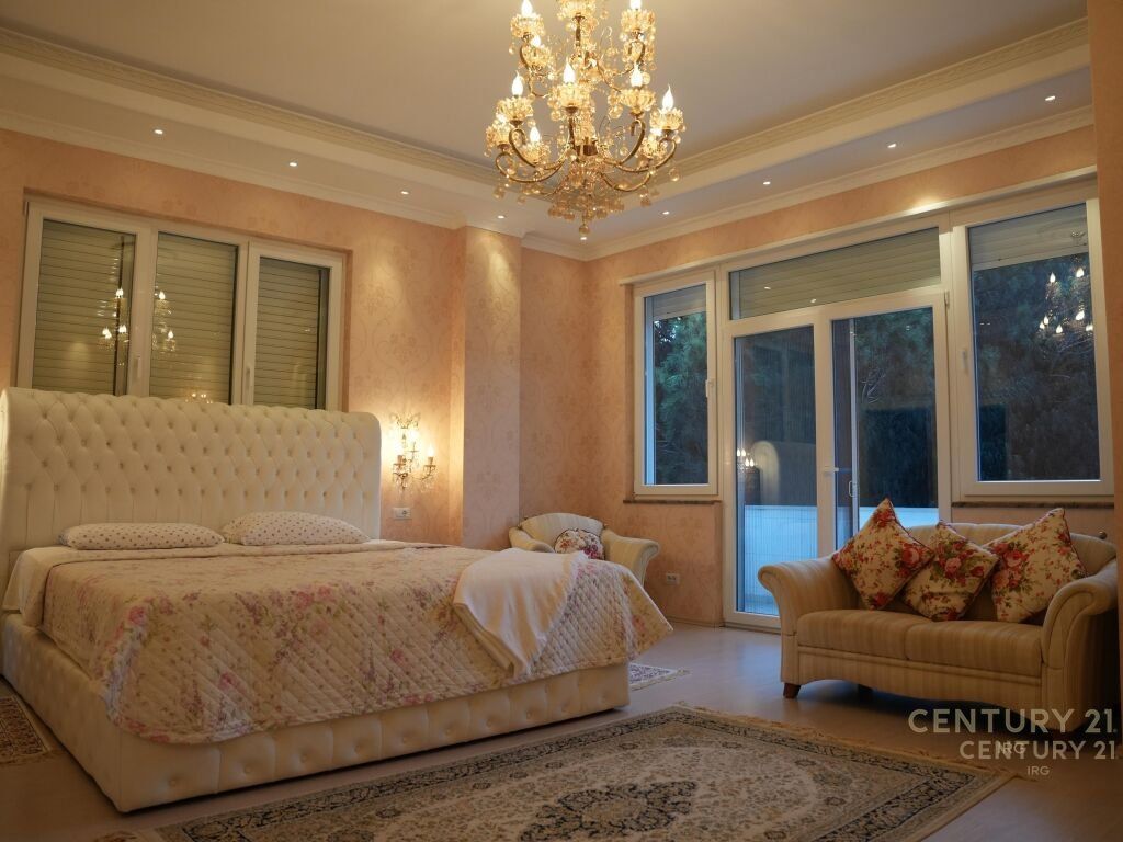 Unique villa for sale in the Qetesia Residence, Qerret!