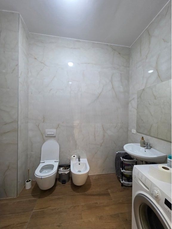 ATTIVITÀ DERMO-ESTETICA IN VENDITA DIETRO IL COMPLESSO SQUARE 21 10,000 €