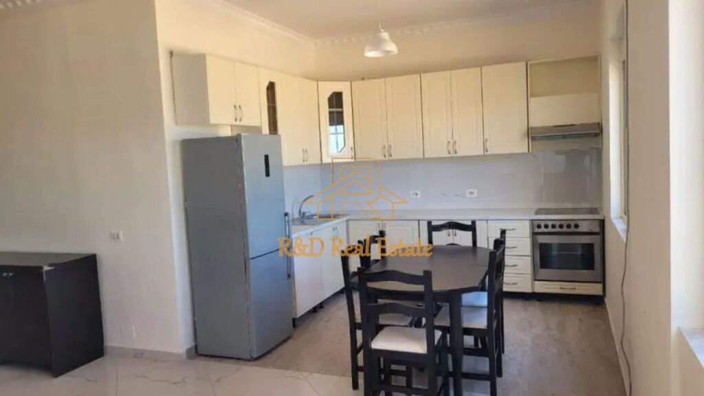 🏡 JEPET ME QERA APARTAMENT 3+1+3 – Kodra e Priftit