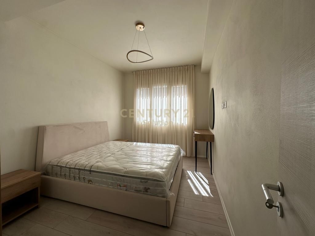 APARTMENT 1+1+ OPTIONAL PARKING AT RIVER RESIDENCE!