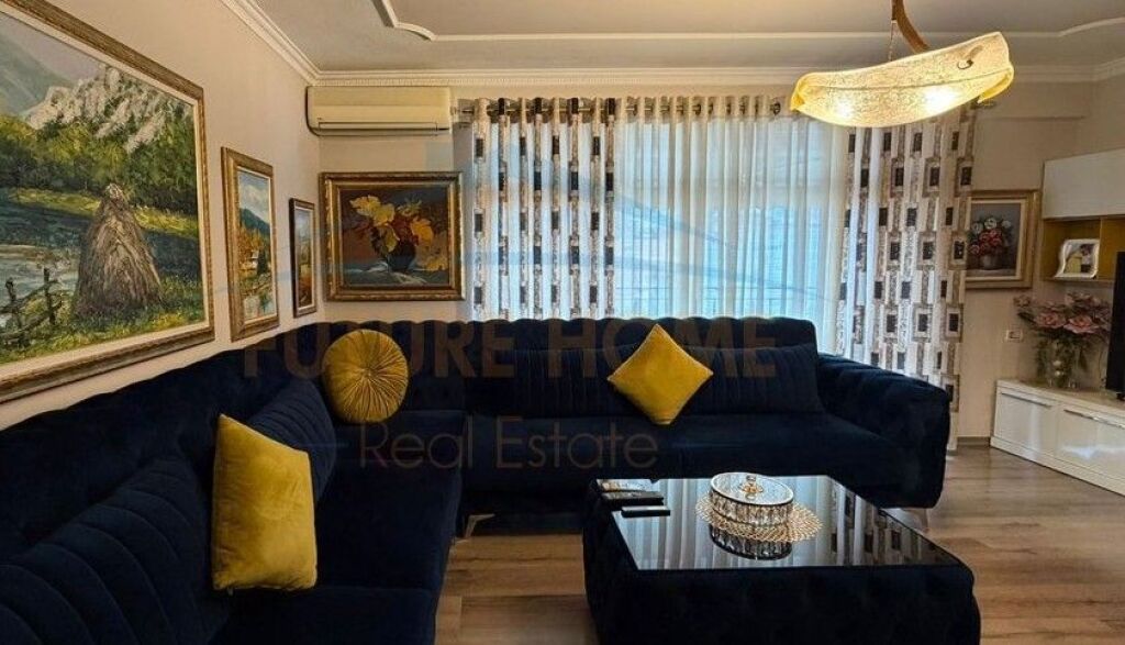Shitet, Apartament 2+1 , 21 Dhjetori