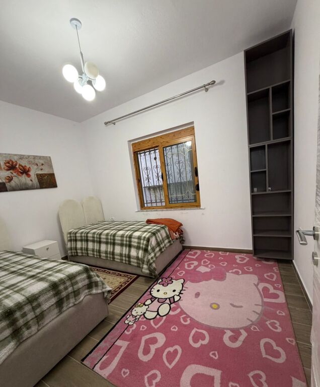 In affitto Appartamento 2+1, via Gjon Mili vicino al Nuovo Viale (via Siri Kodra) 600 Euro