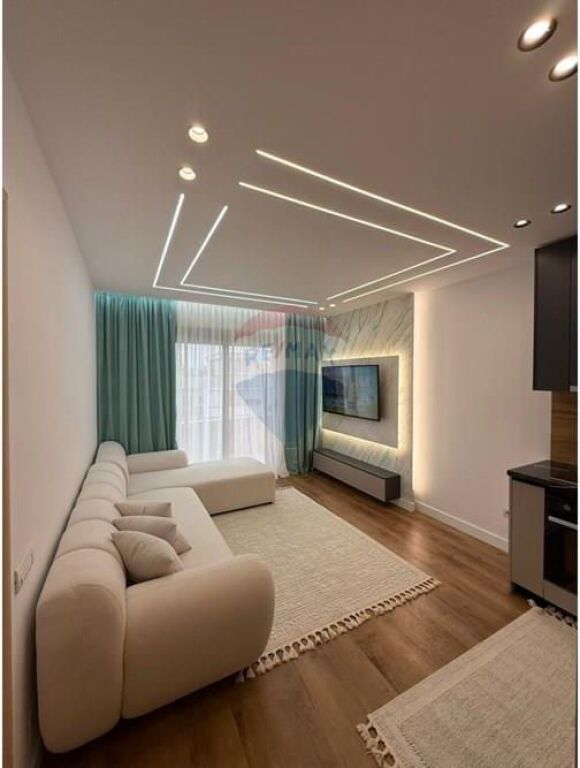 Vendesi appartamento 1+1 Viale Migjeni, Astir