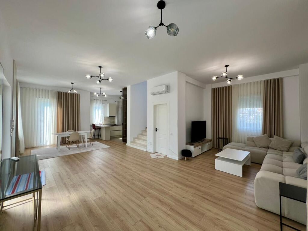 Affittasi villa su 3 piani, “Residenza Vilat Lule”, Mjull Bathore