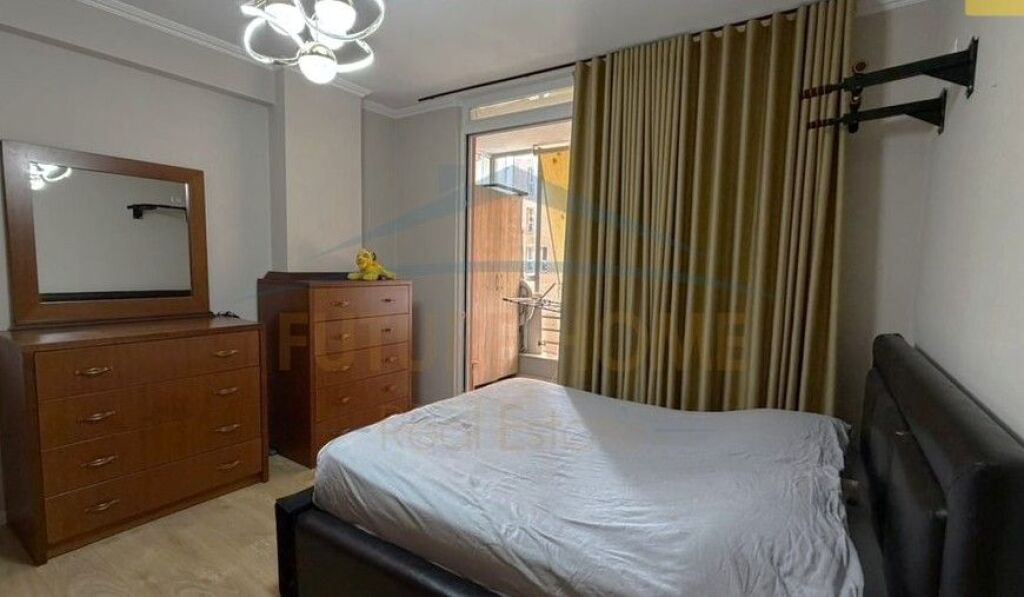 Shitet, Apartament 2+1+2 , Unaza e Re