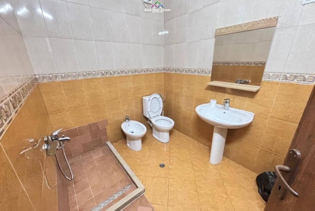Zyre Me Qera tek Rruga e Kosovareve ( ID BZ2868) Tirane
