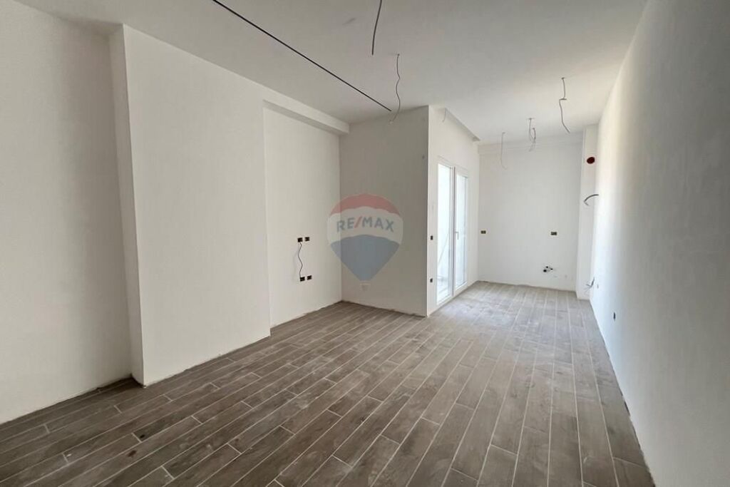 🌊✨ MODERN STUDIO APARTMENT ON THE LUNGOMARE – GREAT INVESTMENT! ✨🌊