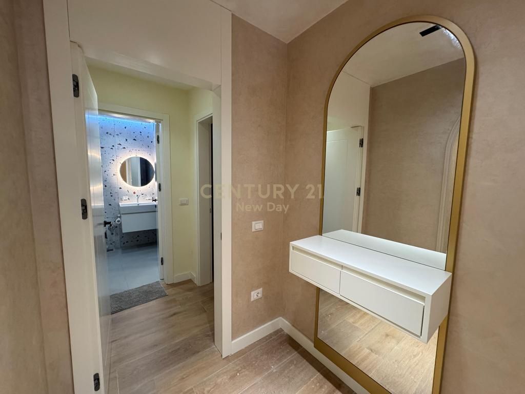 SHITET APARTAMENT 2+1+2T NE MALIN E ROBIT!