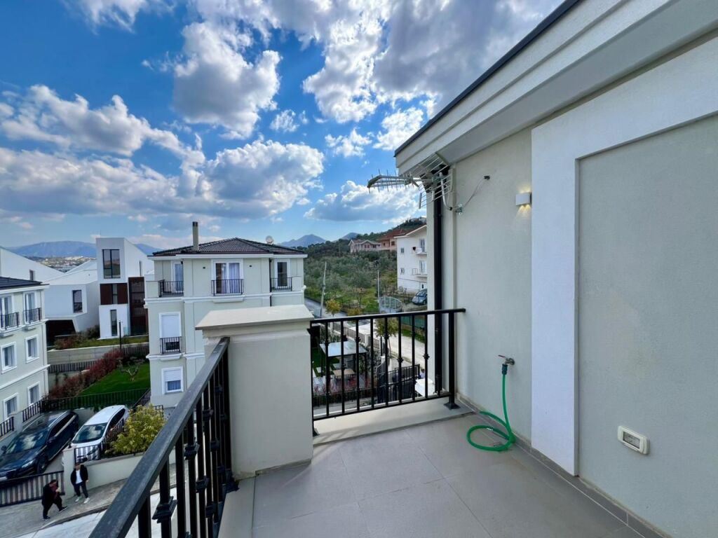Affittasi villa su 3 piani, “Residenza Vilat Lule”, Mjull Bathore