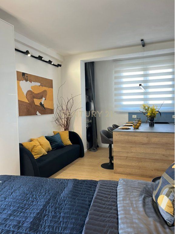 Studio me Pamje Deti në Plazh për Shitje! 85,000 €
