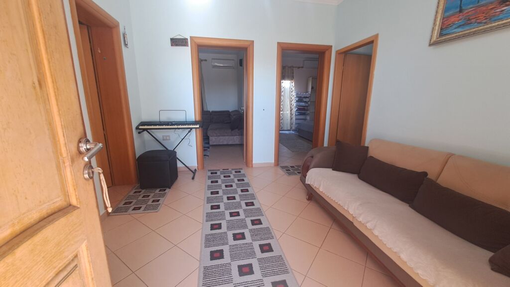 Appartamento 3+1+2 - Unaza Durrës