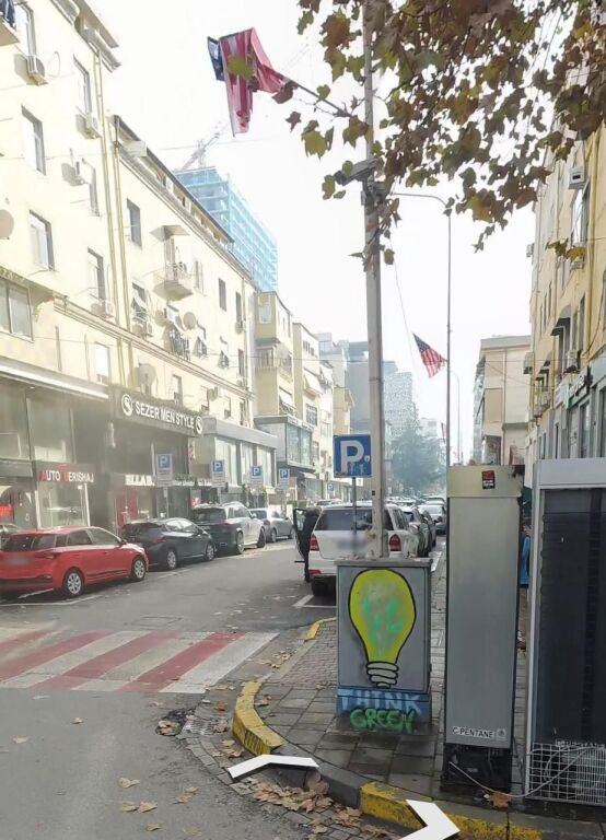 NEGOZIO A BLLOK IN AFFITTO