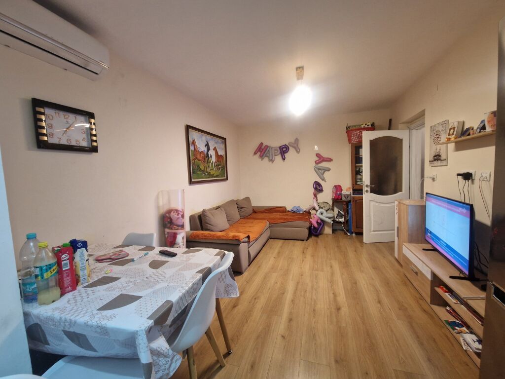 1+1 apartment for sale on Asim Vokshi street