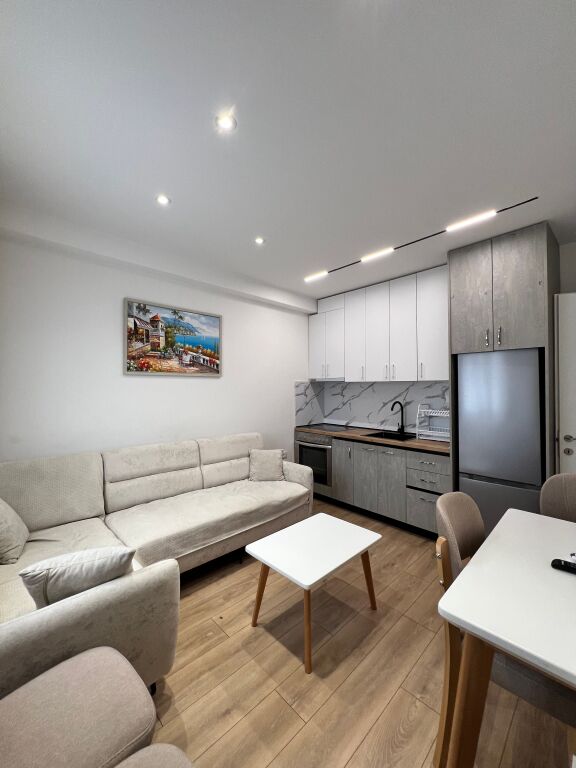 Apartament 1+1 me qera tek 21 Dhjetori