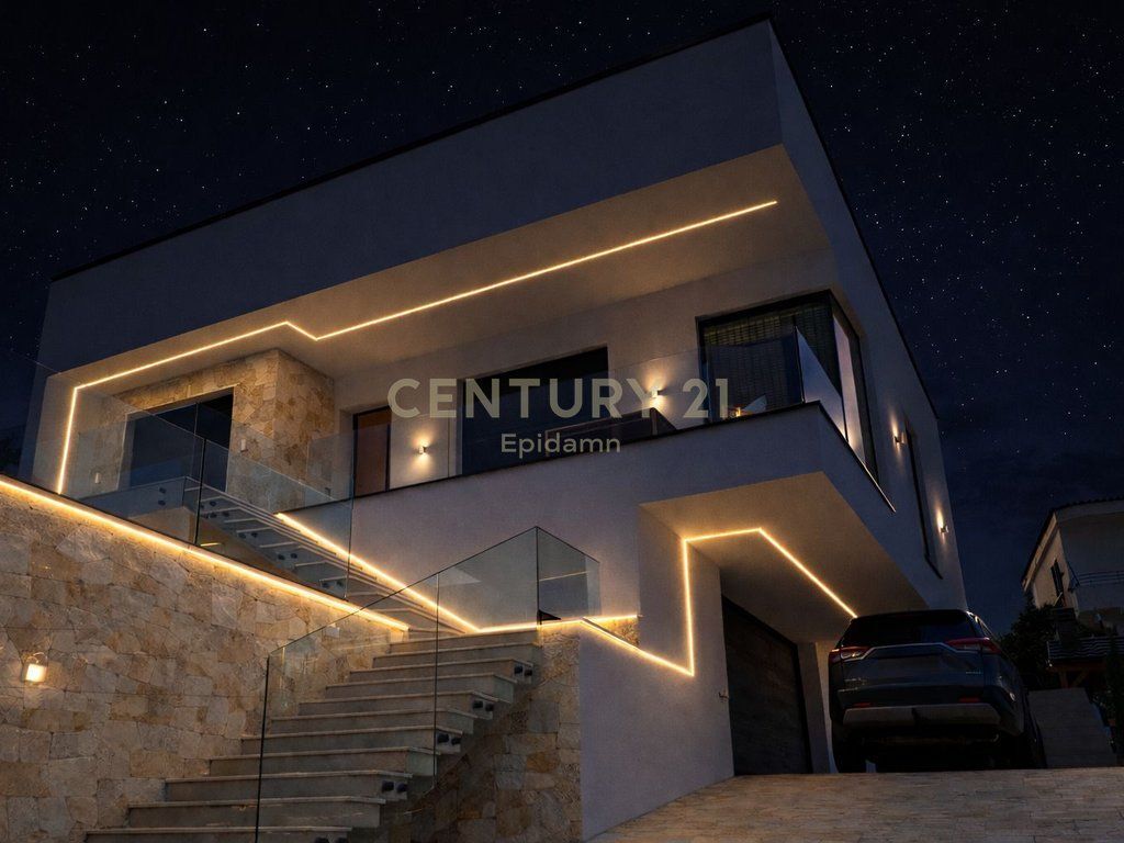 Luxury villa for rent in Paskuqan