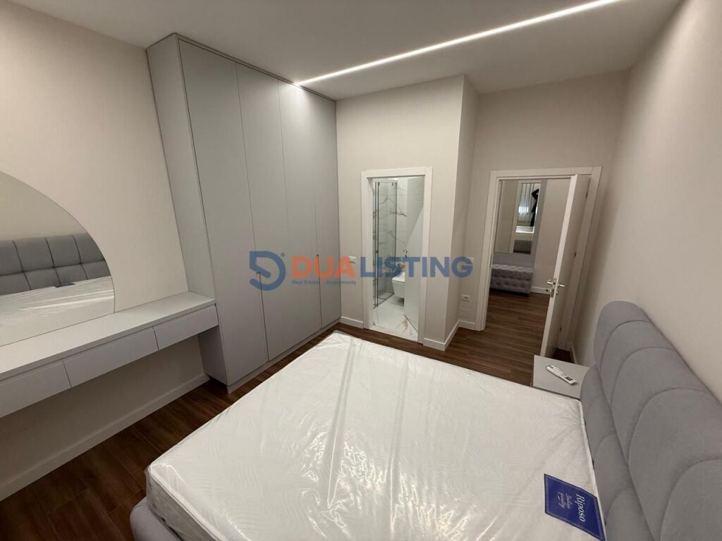 Jepet me Qera Apartament 2+1+2 + 2 Poste Parkimi Selite,Kodra e Diellit!
