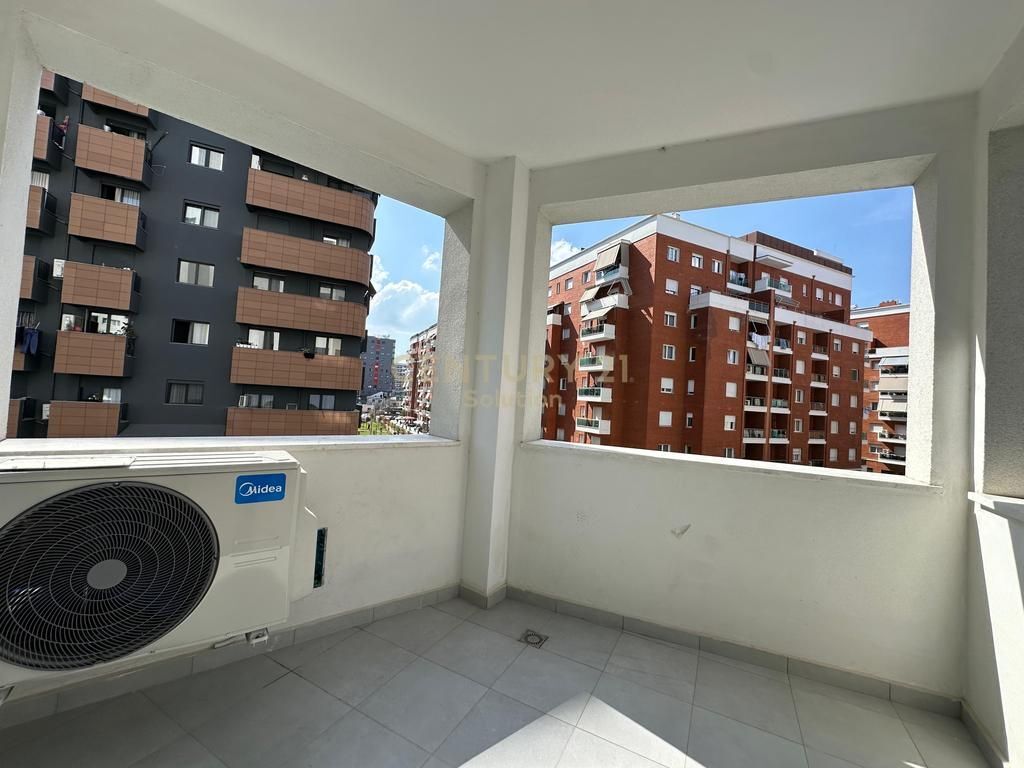 APARTMENT 1+1+ OPTIONAL PARKING AT RIVER RESIDENCE!